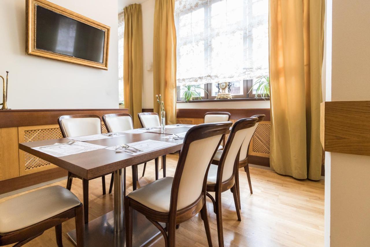 Hotel Vabank Golub-Dobrzyń Kültér fotó