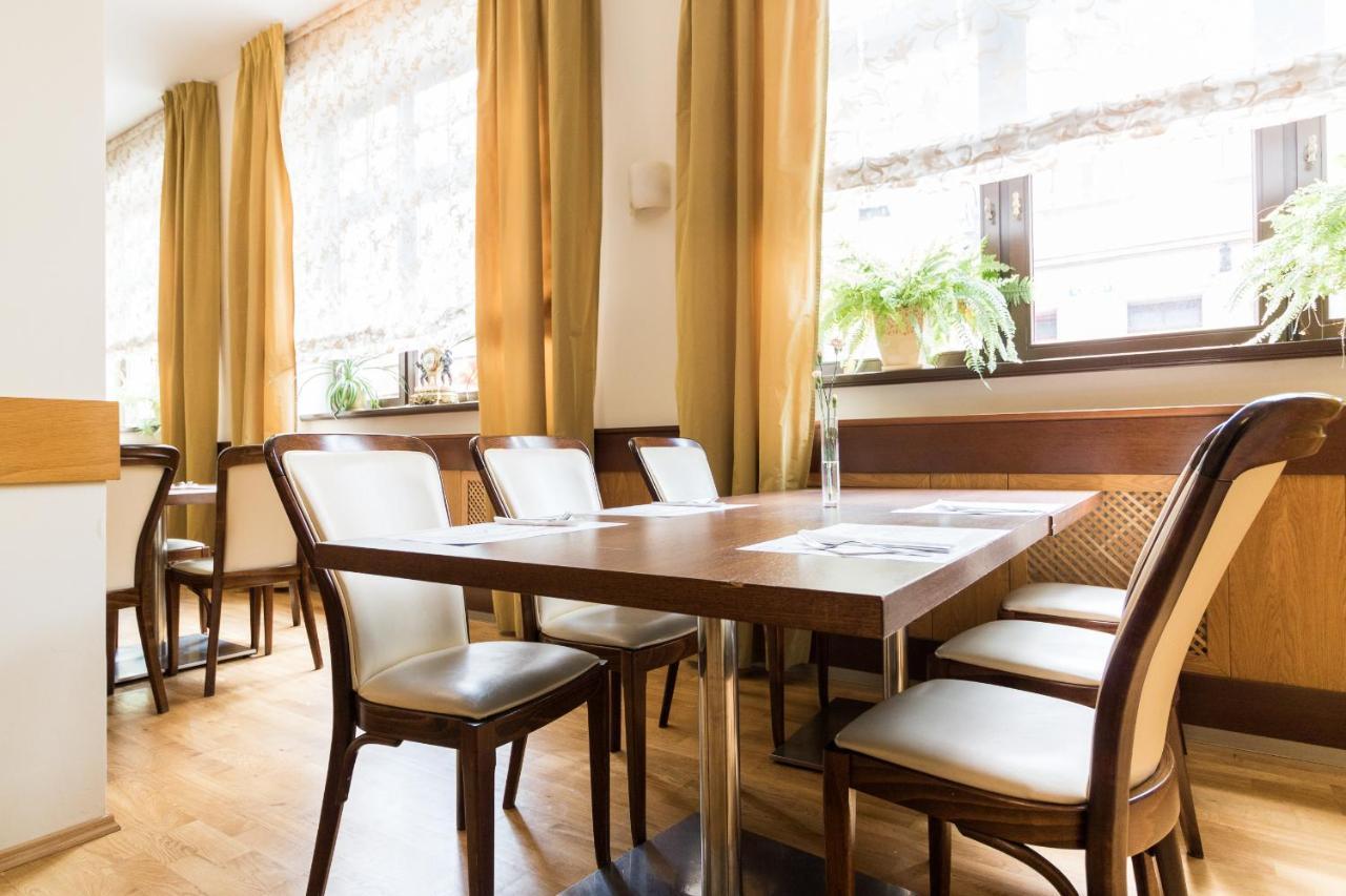 Hotel Vabank Golub-Dobrzyń Kültér fotó