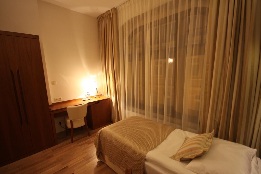 Hotel Vabank Golub-Dobrzyń Szoba fotó